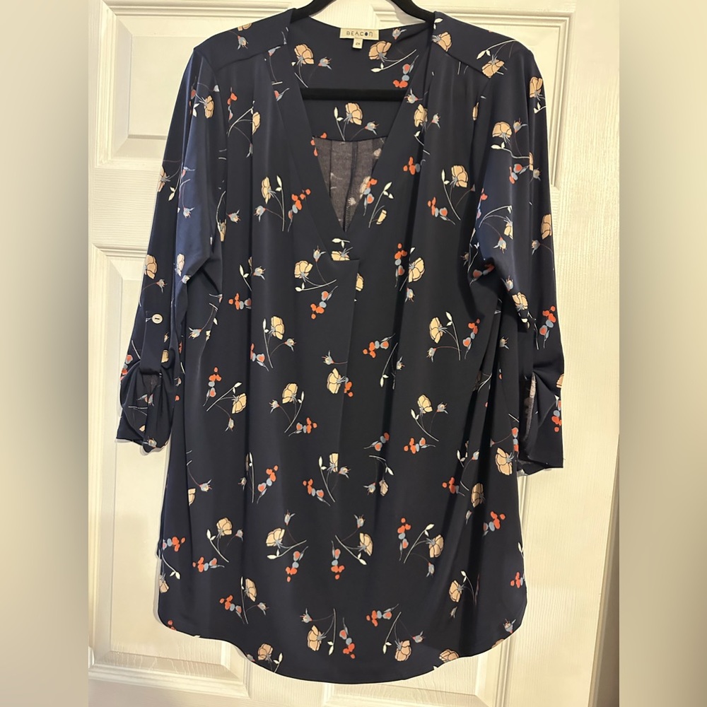 Mid arm length professional top